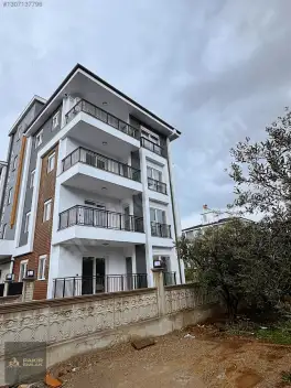 Yeniköy'de Lüks ve Konforlu Yüksek Kredi İmkanı 2+1 Daire — fotoğraf 1
