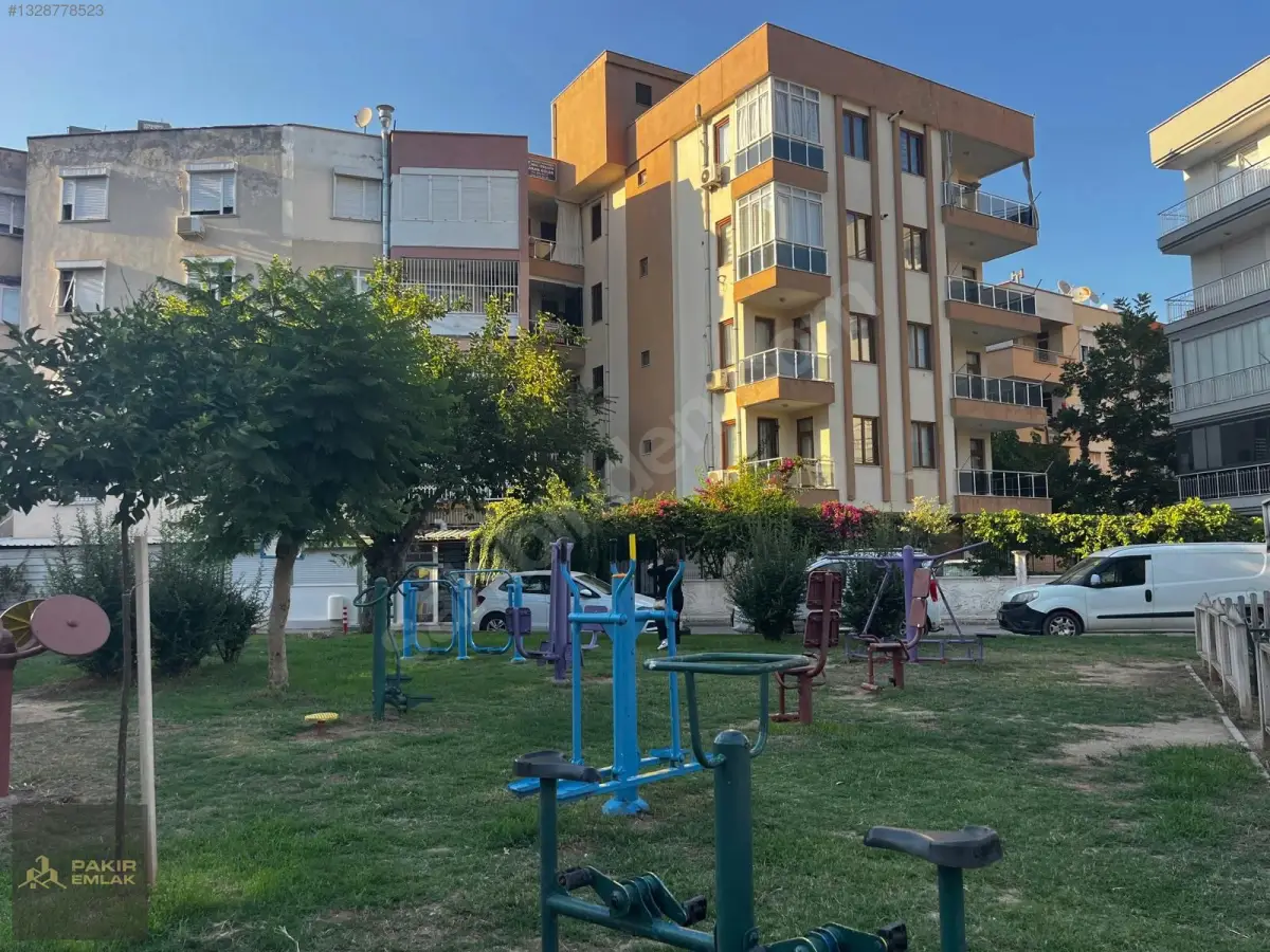 Merkezi Konumun Tam Kalbinde! 2+1 Asansörlü Satılık Daire — fotoğraf 1