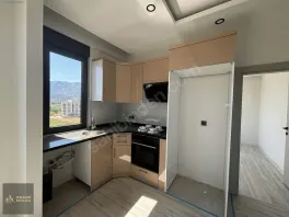 Döşemealtı Yeniköyde Geniş Ara Kat 1+1 — fotoğraf 1