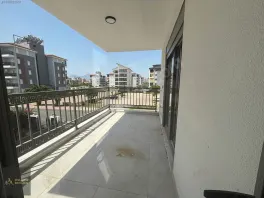 Yeniköyde Merkezi Konumda Yüksek Krediye Uygun 2+1 Daire — fotoğraf 14