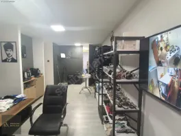 Şehrin Kalbinde | Prestijli Konum | 100 m² Kiralık Dükkan — fotoğraf 6