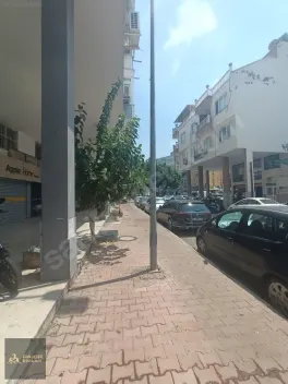 Şehrin Kalbinde | Prestijli Konum | 100 m² Kiralık Dükkan — fotoğraf 23