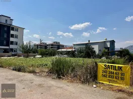 Döşemealtı Bahçeyaka 553 m², 0.80 Emsal Köşe Parsel — fotoğraf 3