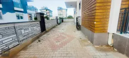 Yeniköy'de İnönü Caddesi Yakını, Katta İki Balkonlu Satılık 2+1 — fotoğraf 20