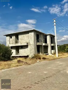 Döşemealtı Yeşilbayır Orfe Yakını Kabası Bitmiş Villa — fotoğraf 5